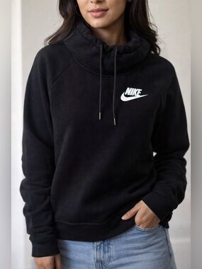 Nike Black Hoodie – Size Small